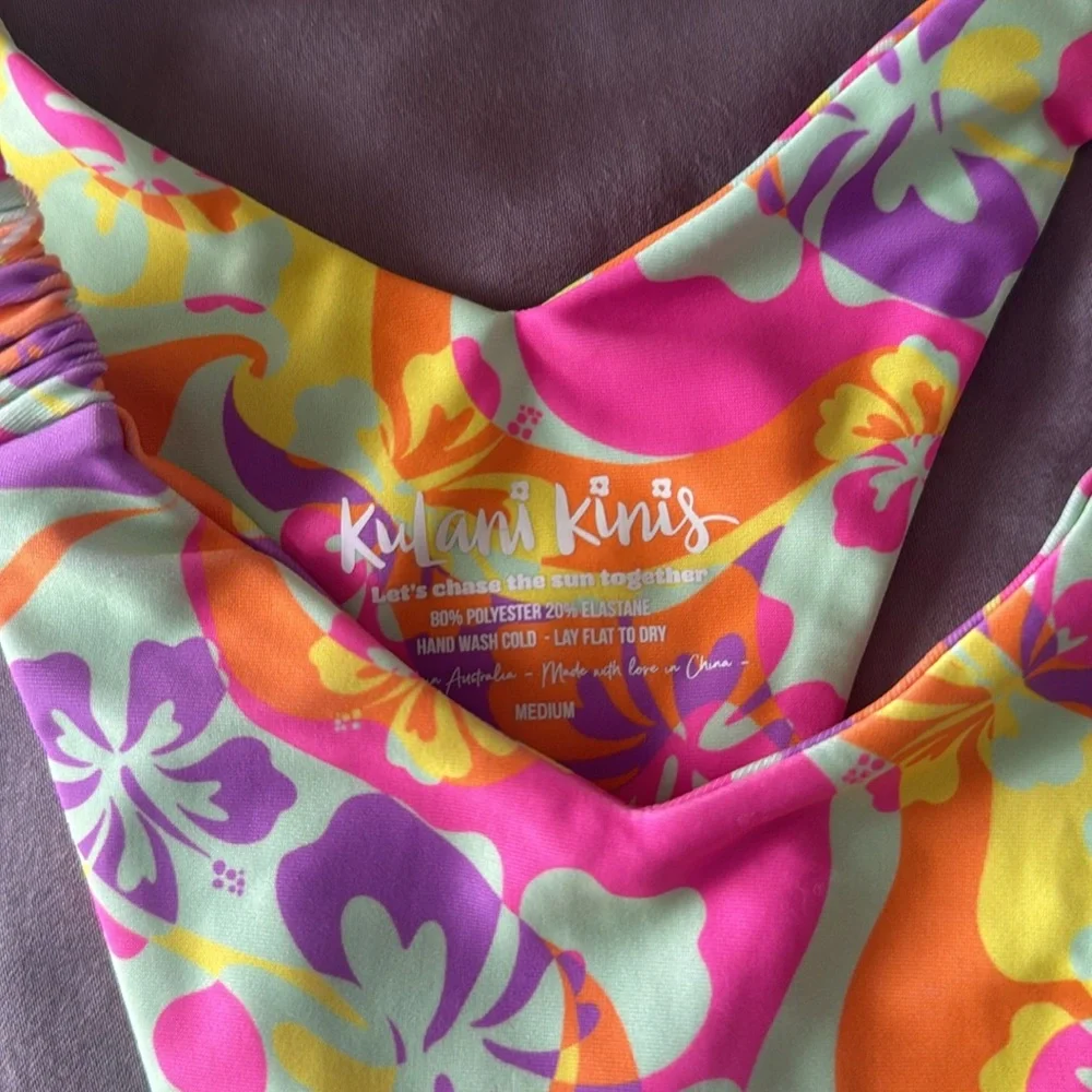 Kulani kinis retro y thong island swirl NWT MEDIUM - Picture 7 of 8